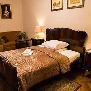 Kamer met een Queen Size Bed